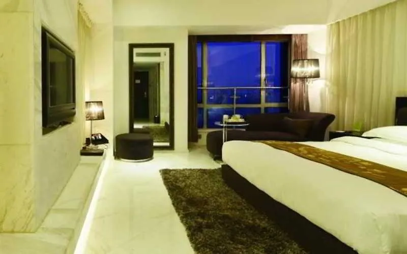 Kingtown Hotel Hongqiao Shanghai 4*,  China